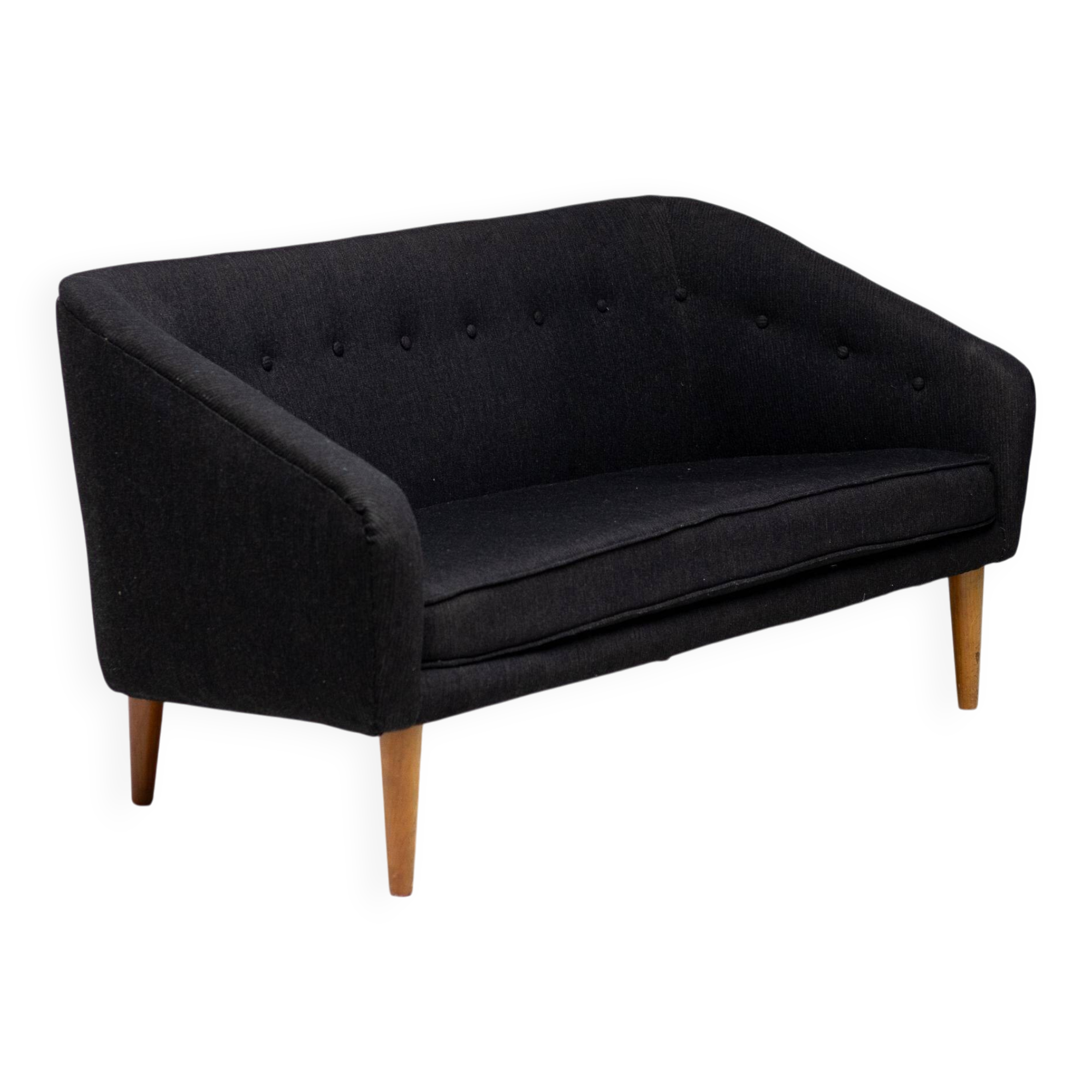 The Modern Scandinavian Classic Mid-Century Modern Sofa