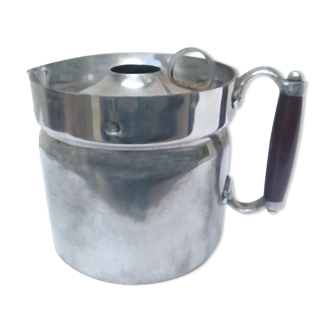 Milk pot