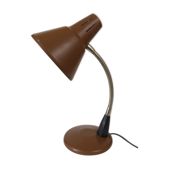 Articulated desk lamp metal