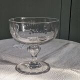 Ancienne coupe à fruits ou autre , cristal soufflé taillé , jambe bullée