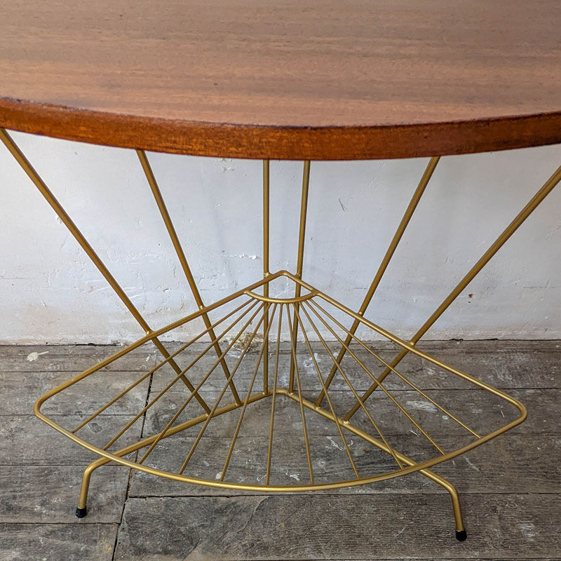 Vintage corner harness