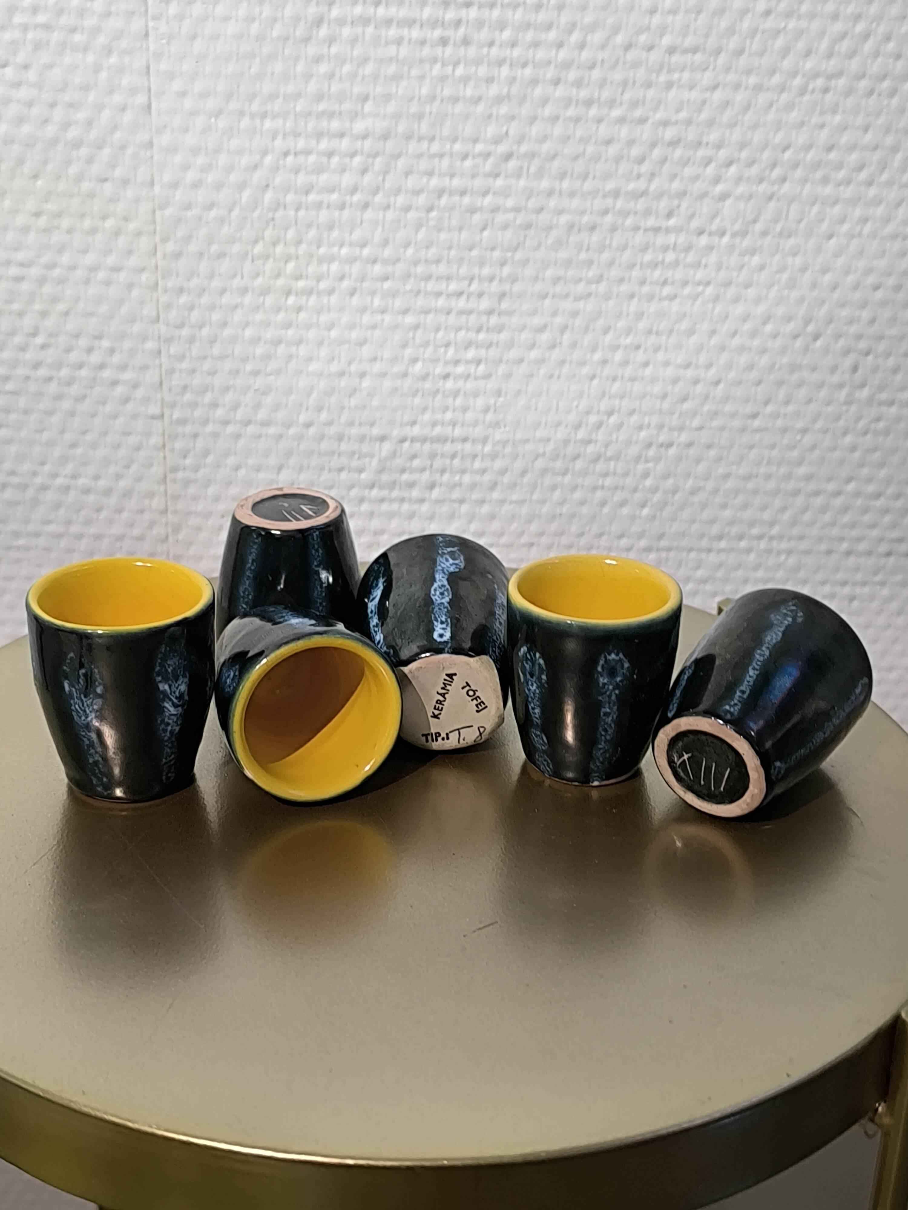 Verre a liqueur hongrois vintage