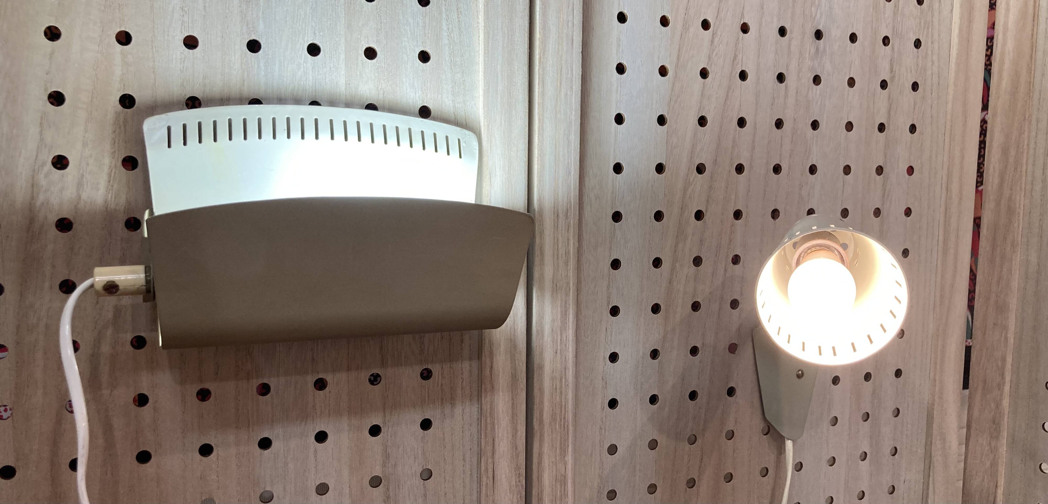 Paire d'appliques modulables design scandinave 1950.