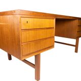 Desk in teak of danish design from the 1960s