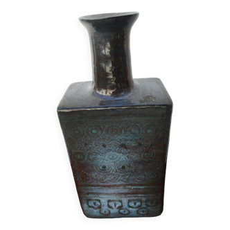 Ceramic vase signed Onet