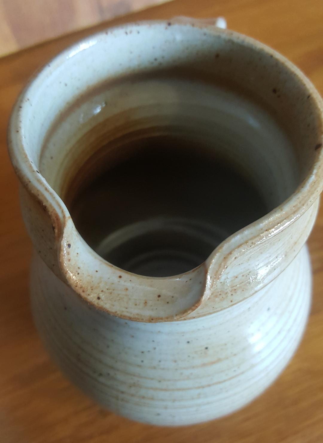 Petit Pichet Crémier in Marais Sandstone