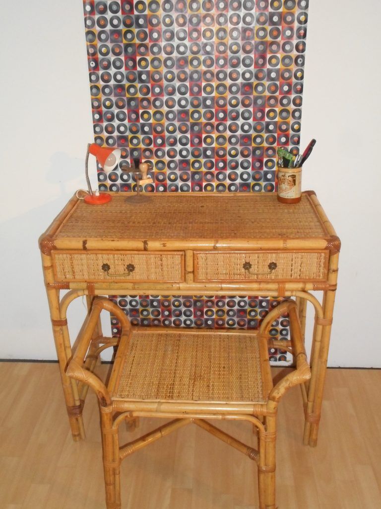 Bureau en rotin avec son assise