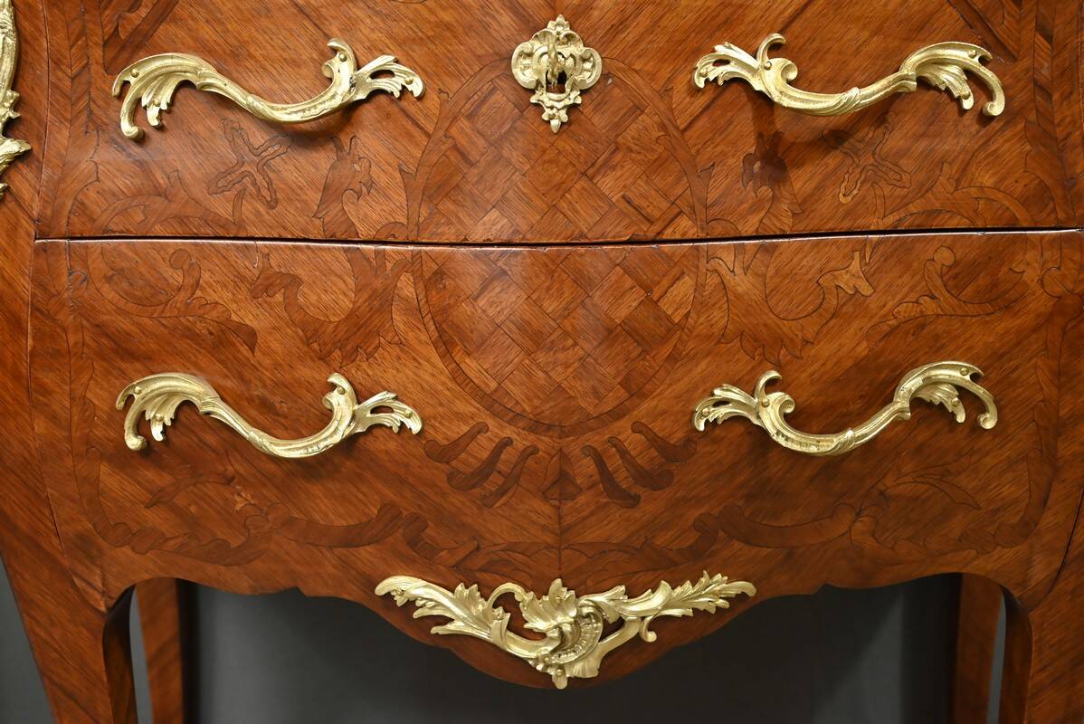 Mahogany chest of drawers, Louis XV style – 1st part of the 20th century