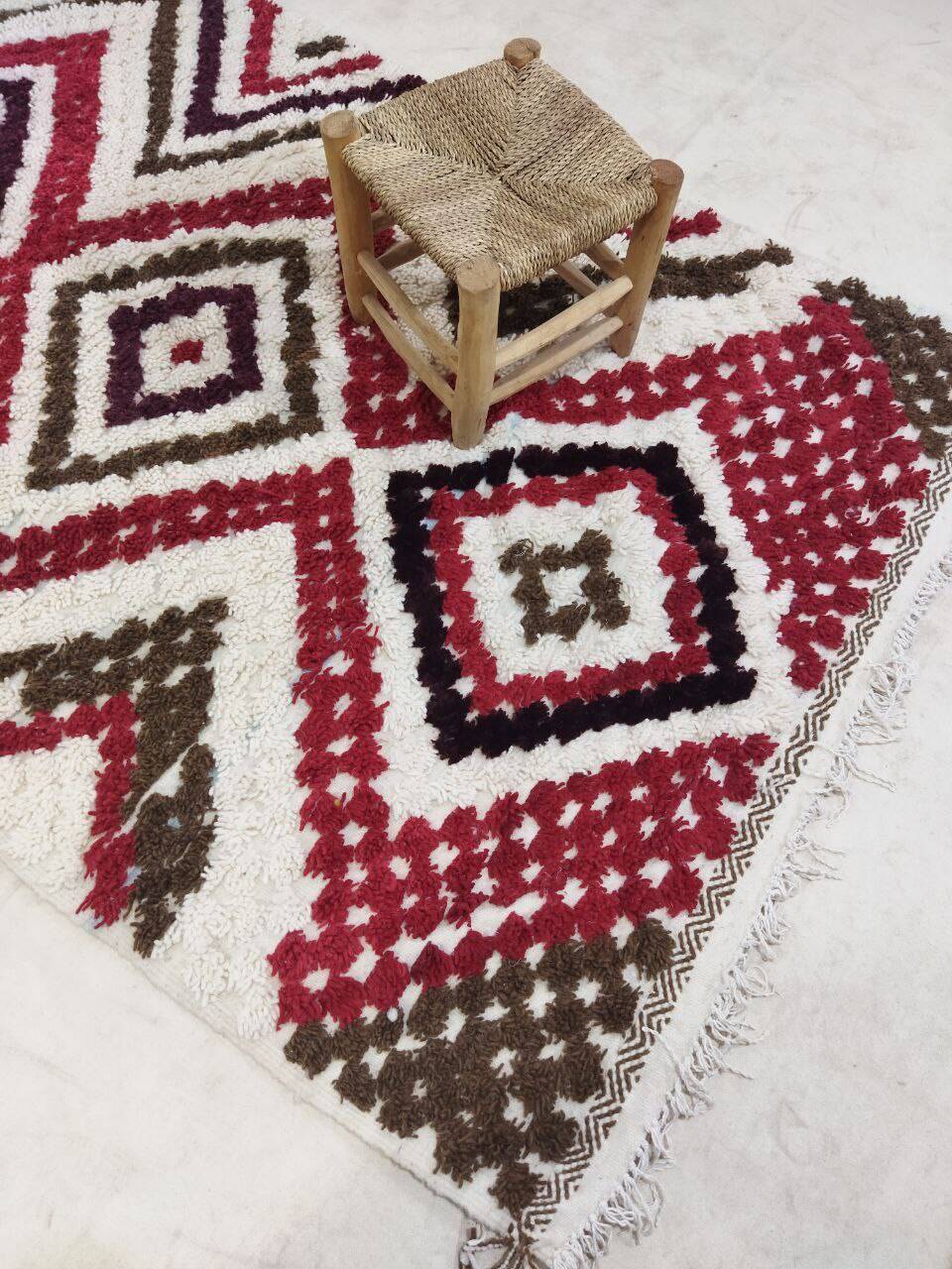 Handmade moroccan berber rug 255 x 138cm