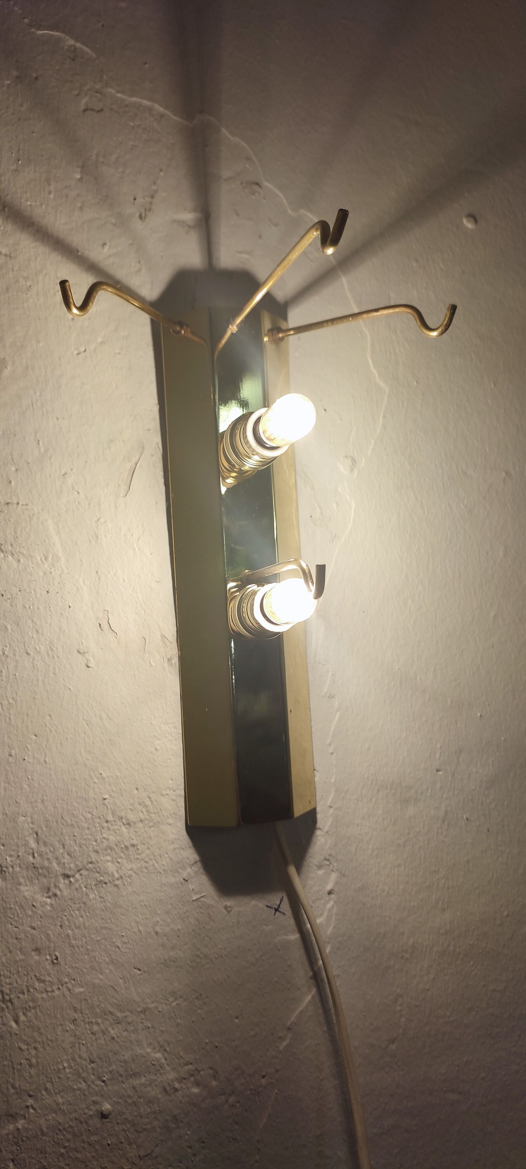 Wall sconce "Mazzega" with Murano glass leaves, Italy 1980