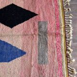 Off-white Moroccan rug with colorful patterns, 250cm x 150cm