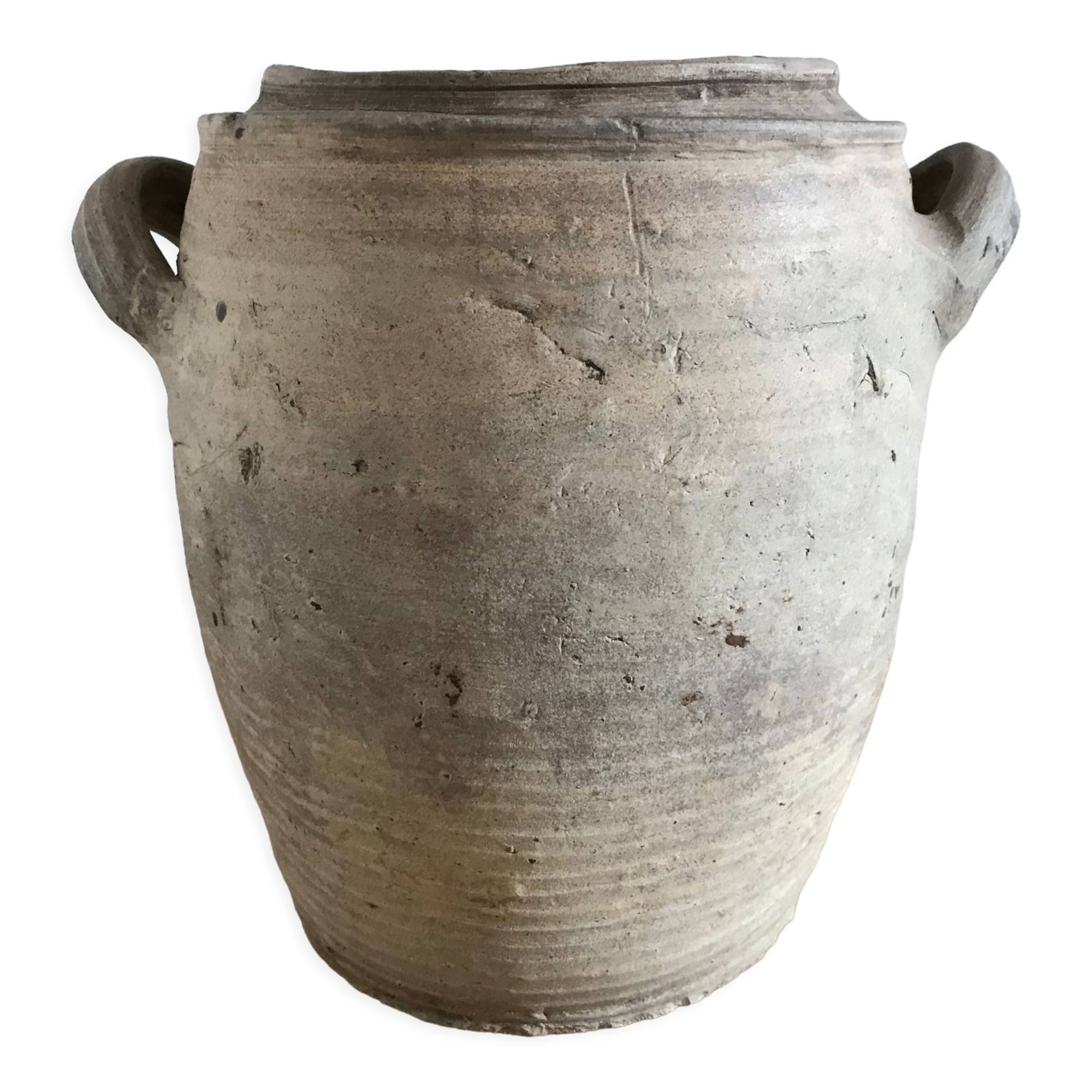 Raw stoneware pot