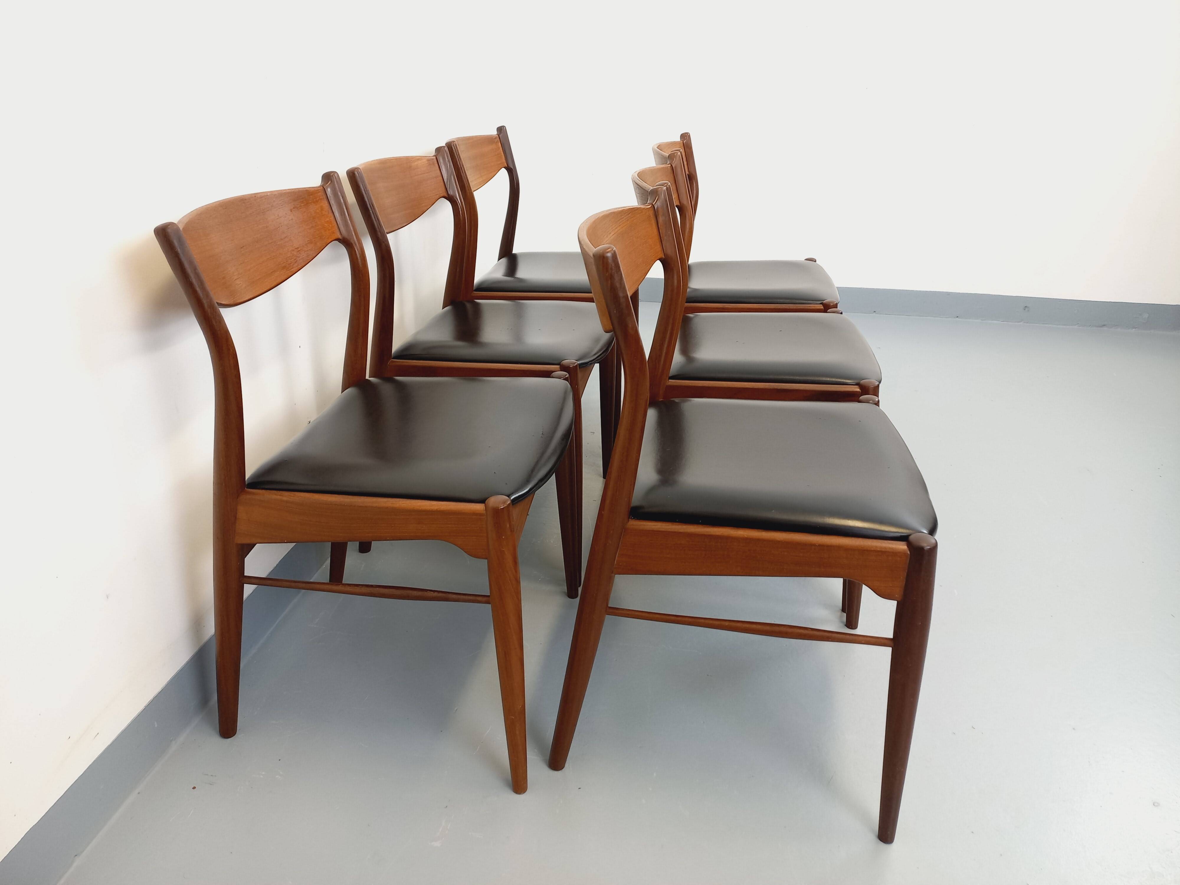 6 vintage Danish Scandinavian chairs by Aerthoj Jensen & Molholm in teak.