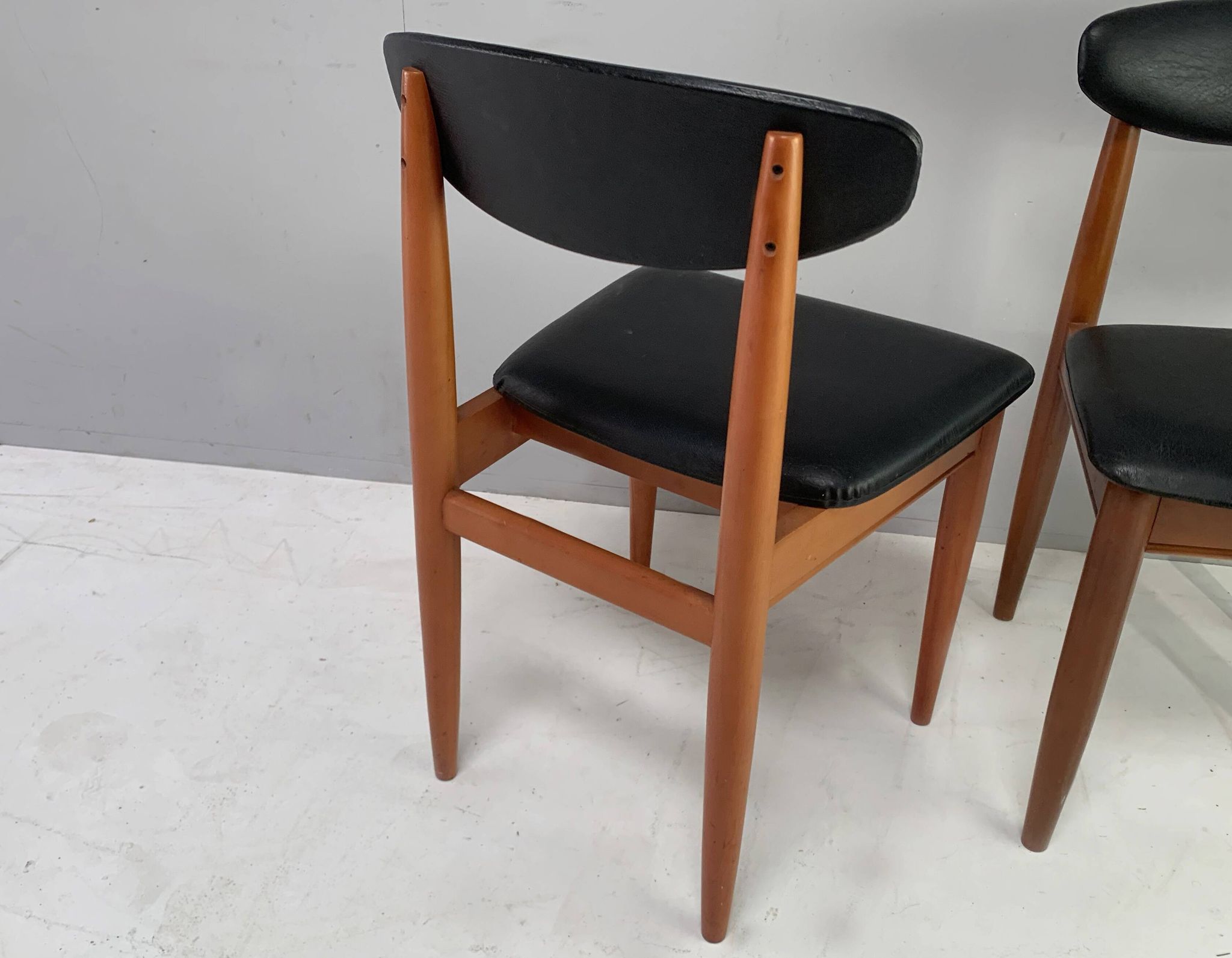 Set Of 4 1970’s Mid Century Dining Chairs By Schreiber