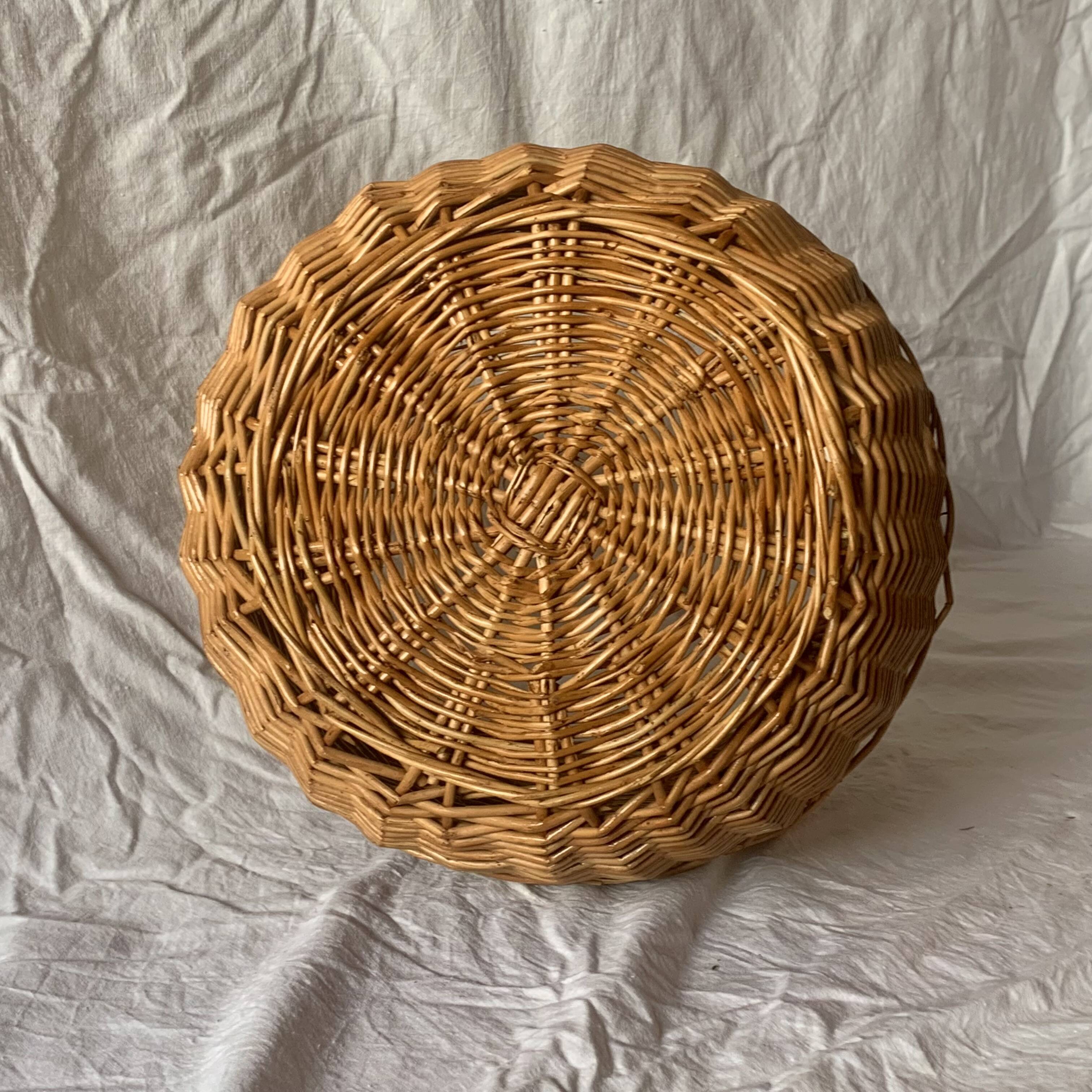 Vintage woven wicker round basket