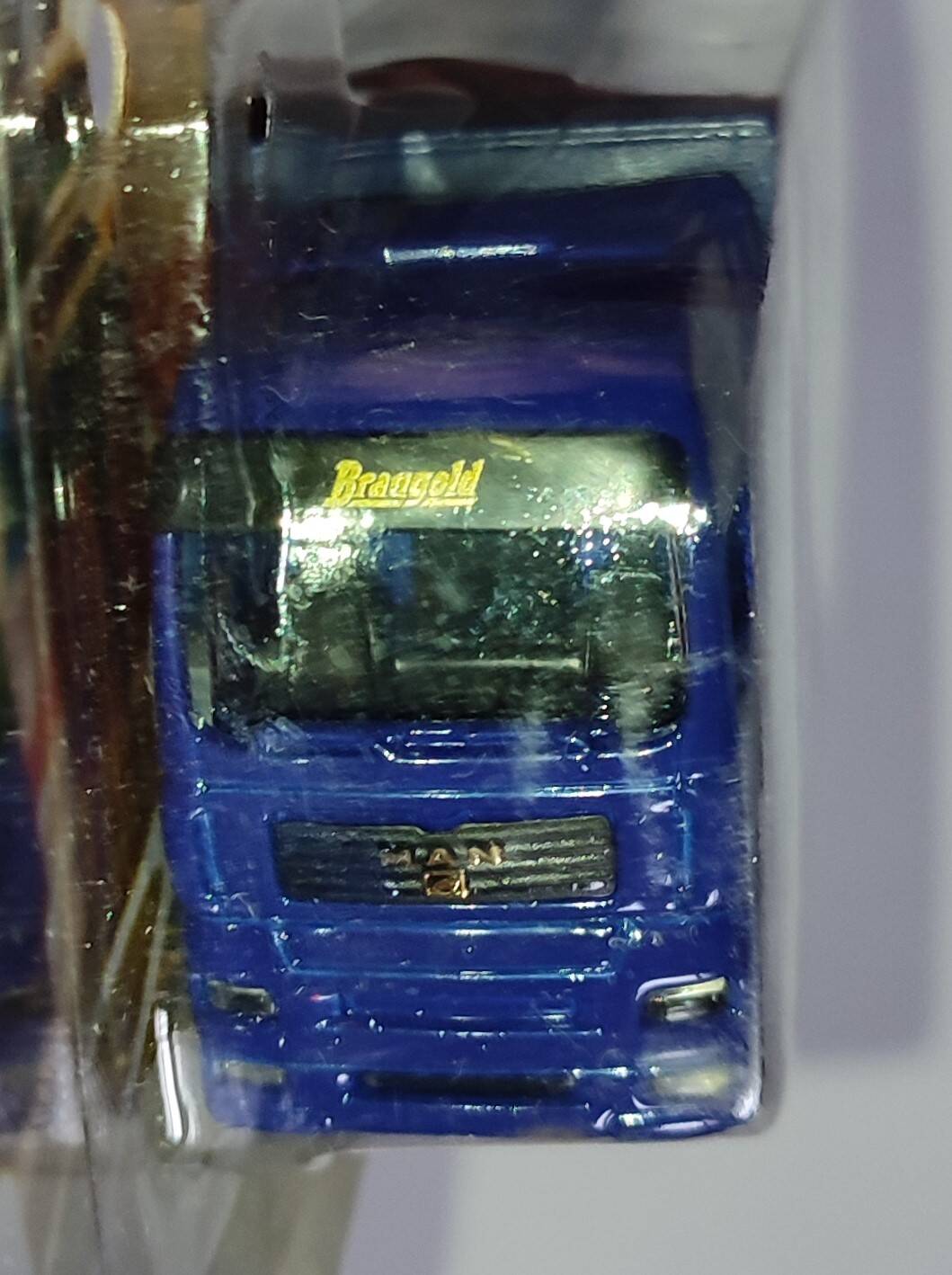 MAN Truck & Volkswagen Beetle