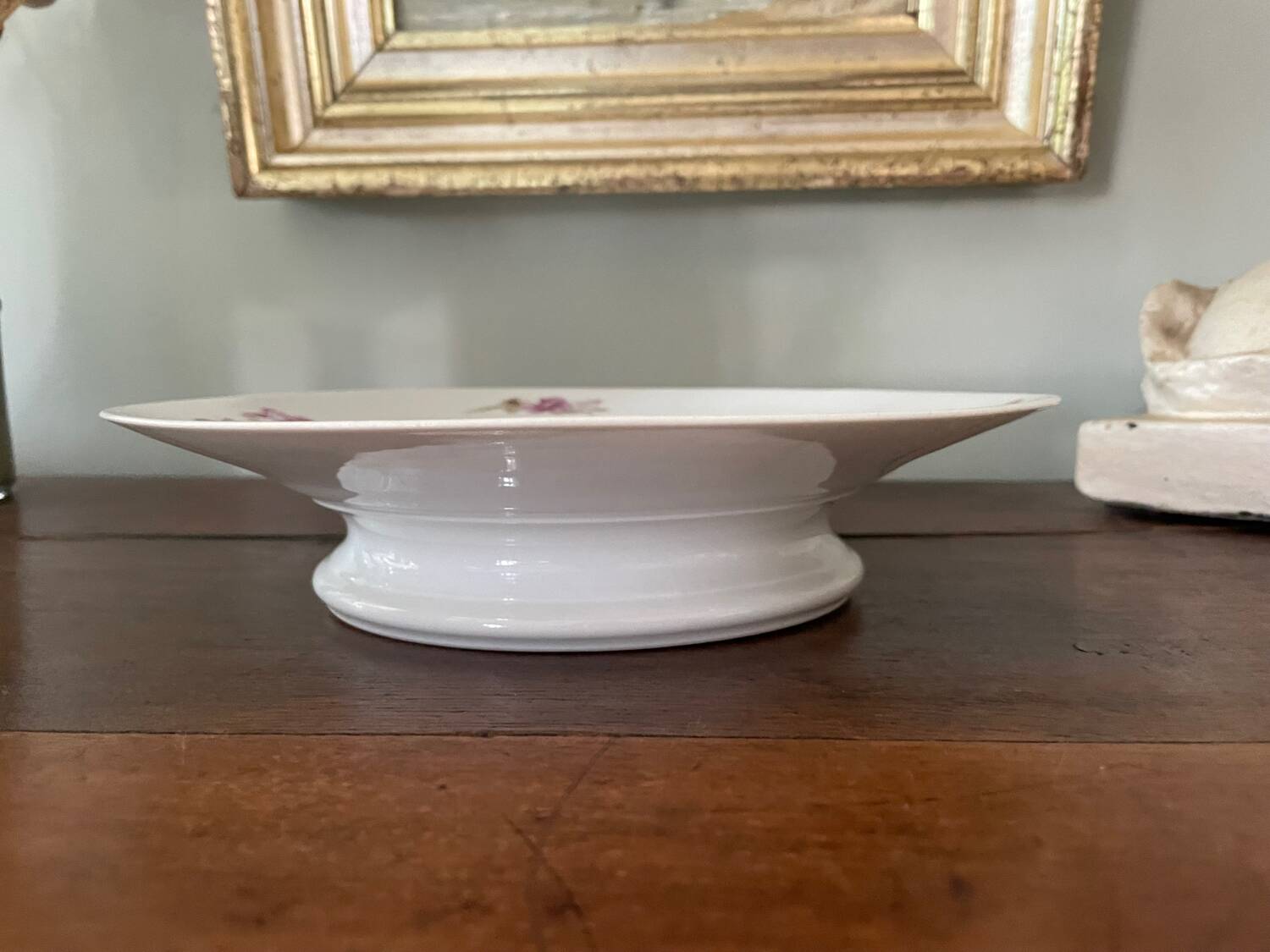 compotier With earthenware lions rue de Rivoli Paris