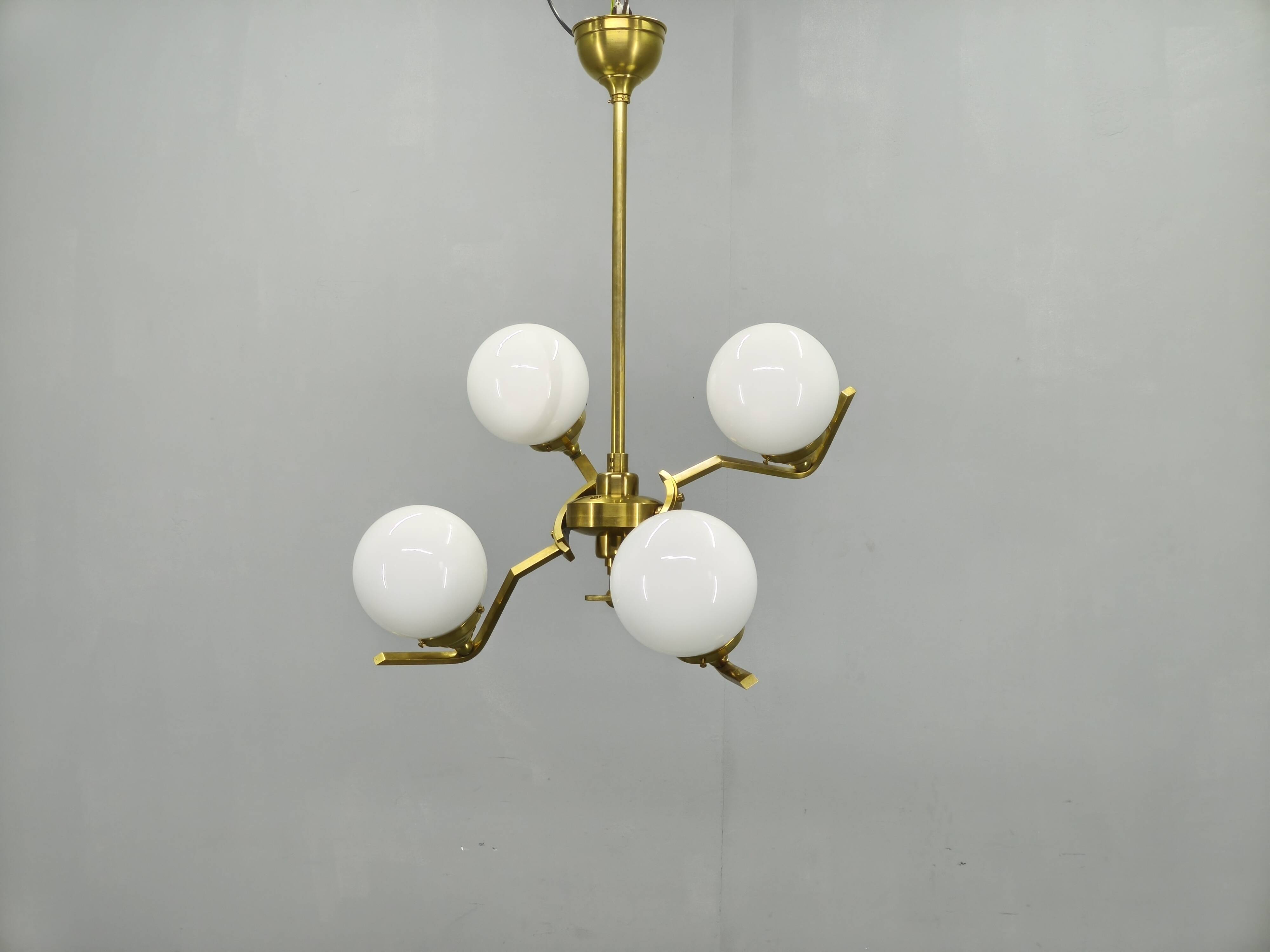 Adjustable Art Deco chandelier in brass with frosted glass, 1930s
