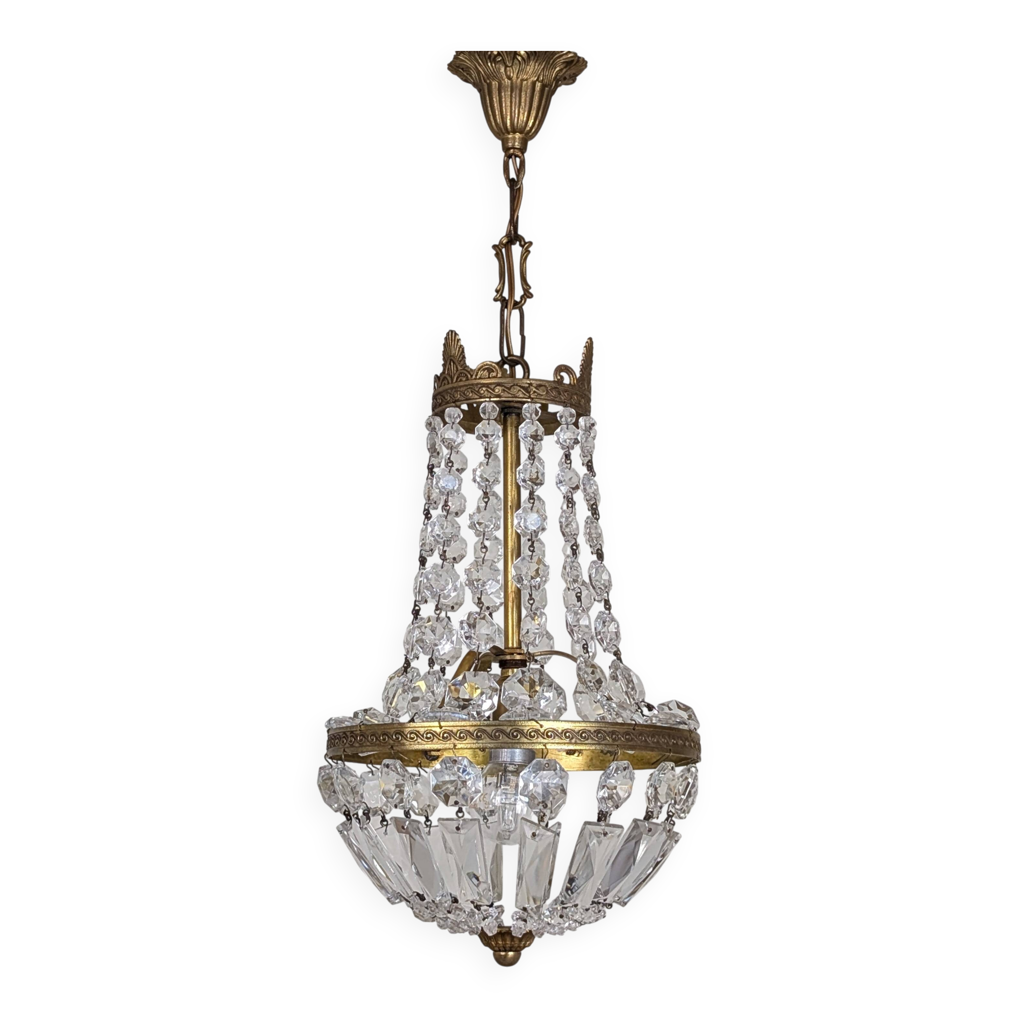 Hot air balloon tassel chandelier