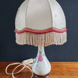 Porcelain table lamp with floral decoration