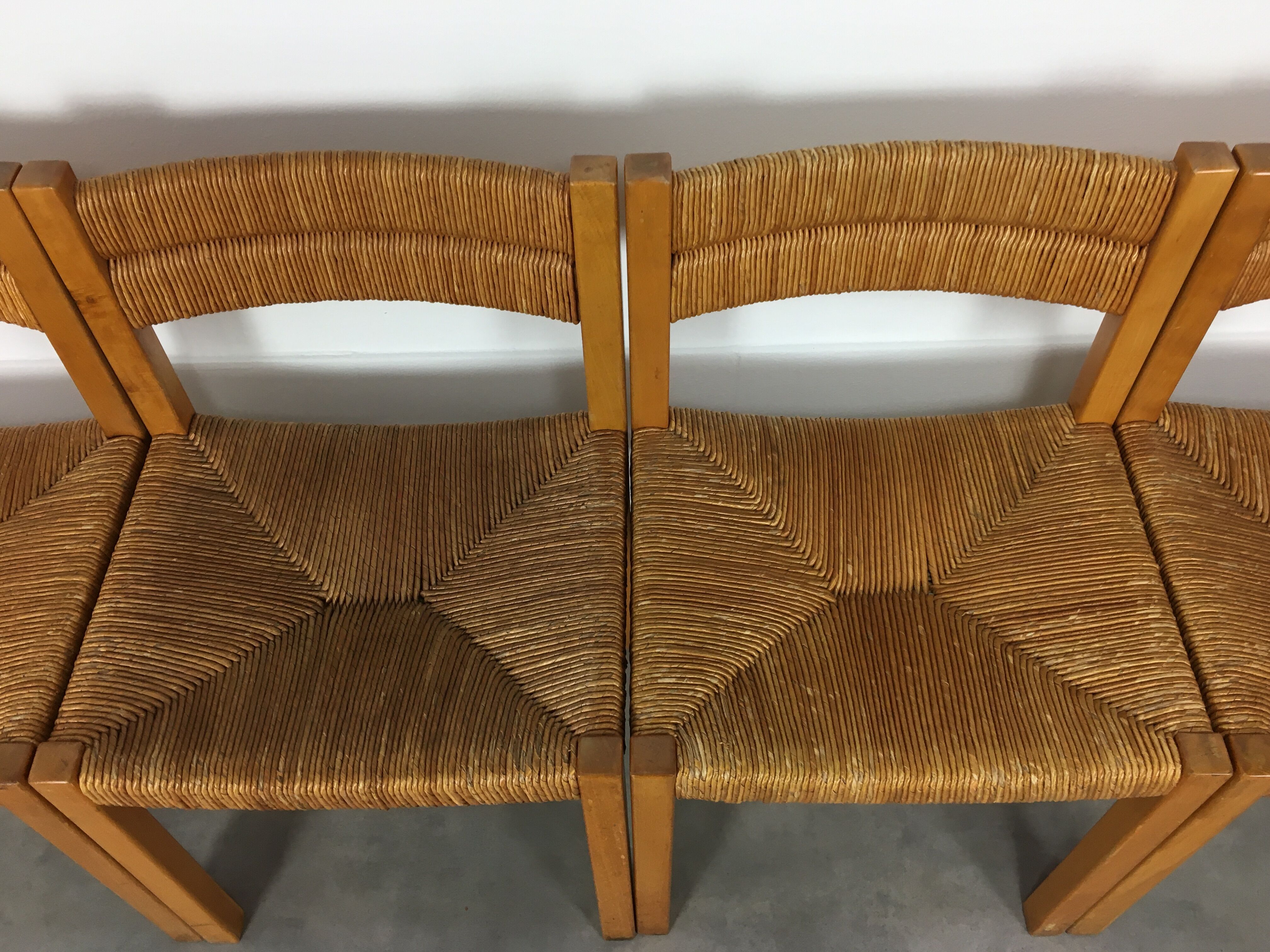 Set of 5 chairs in wood and straw, 60s
