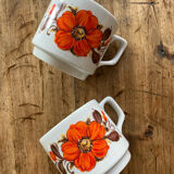 Vintage cups toghana orange flower