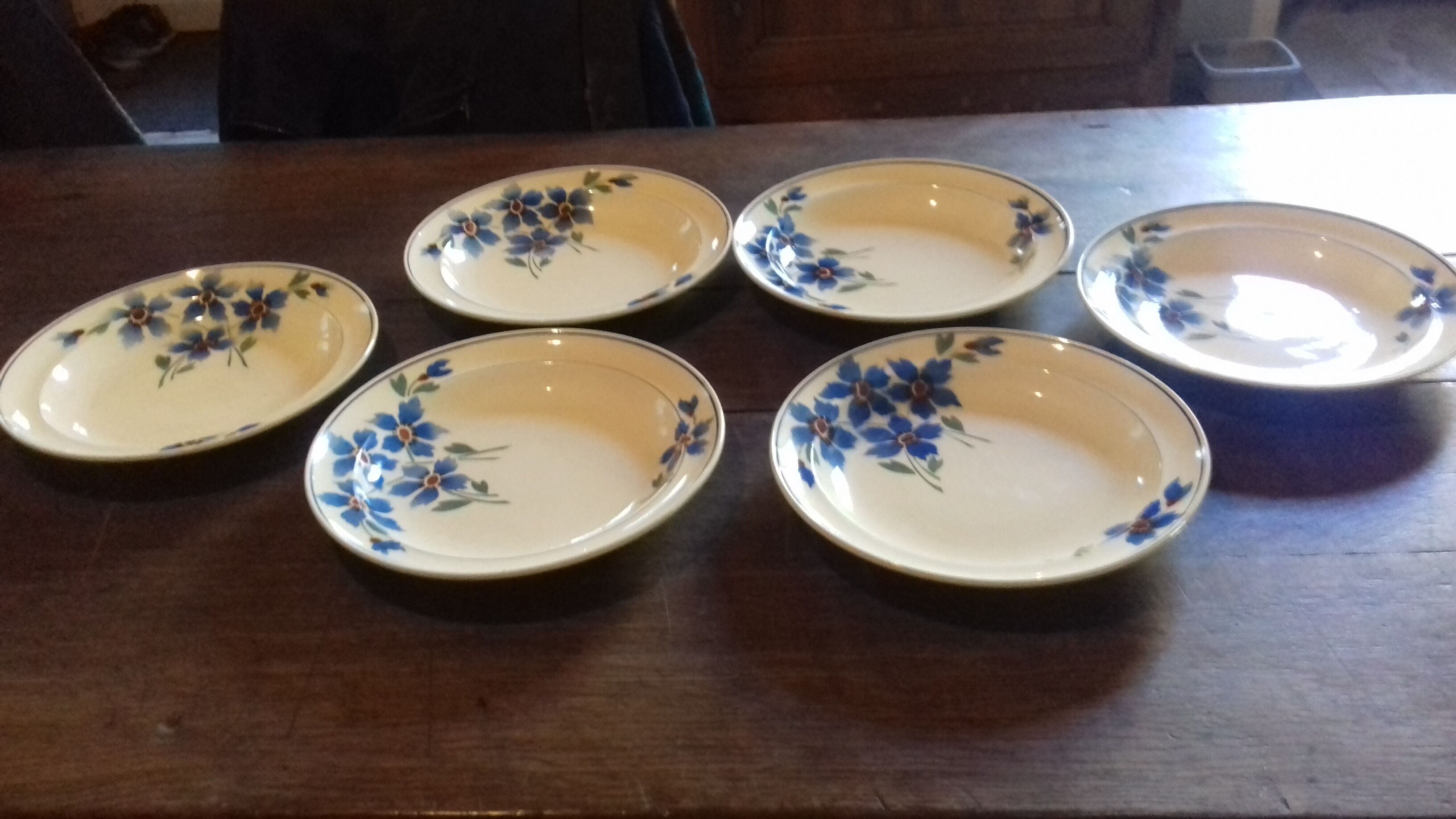 6 plates Mills of the Wolves