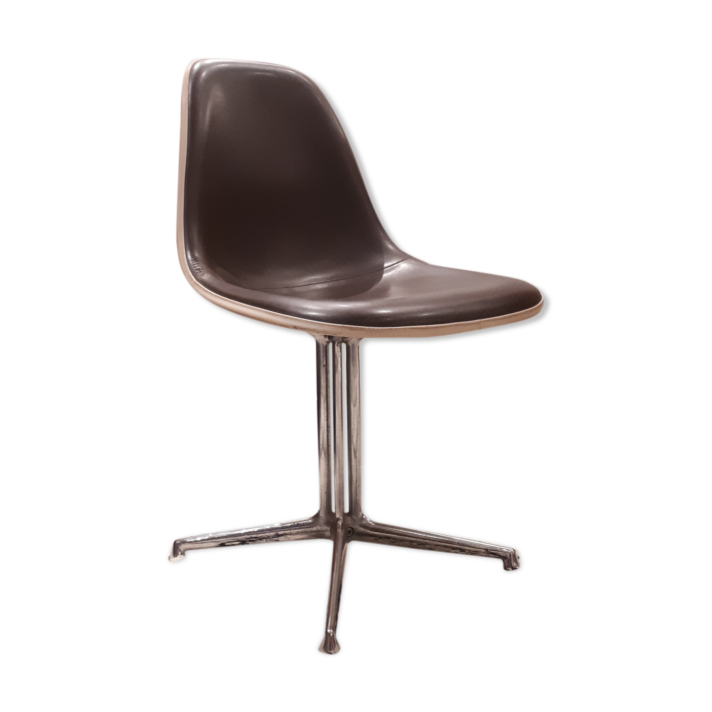 Fonda chair by Eames for Herman Miller of the 1970