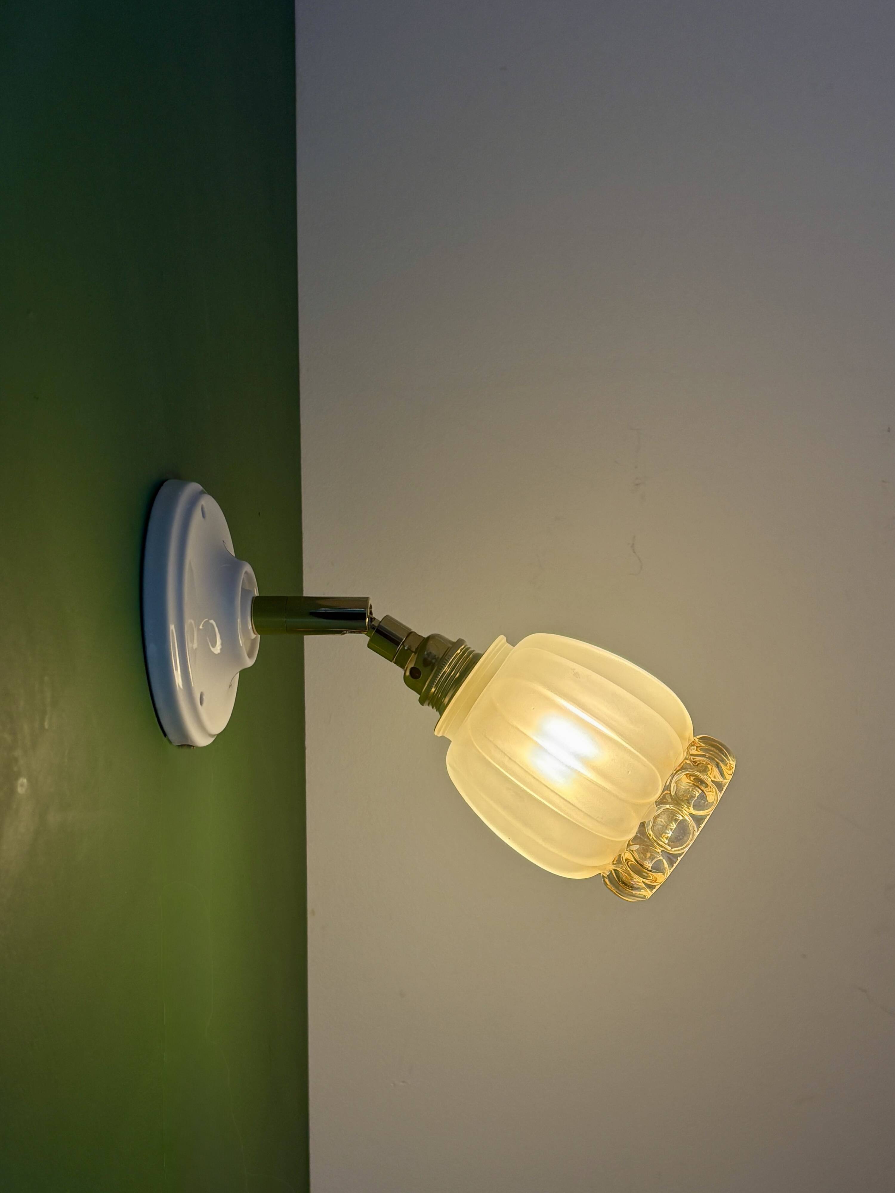 Vintage tulip wall light in frosted and amber glass