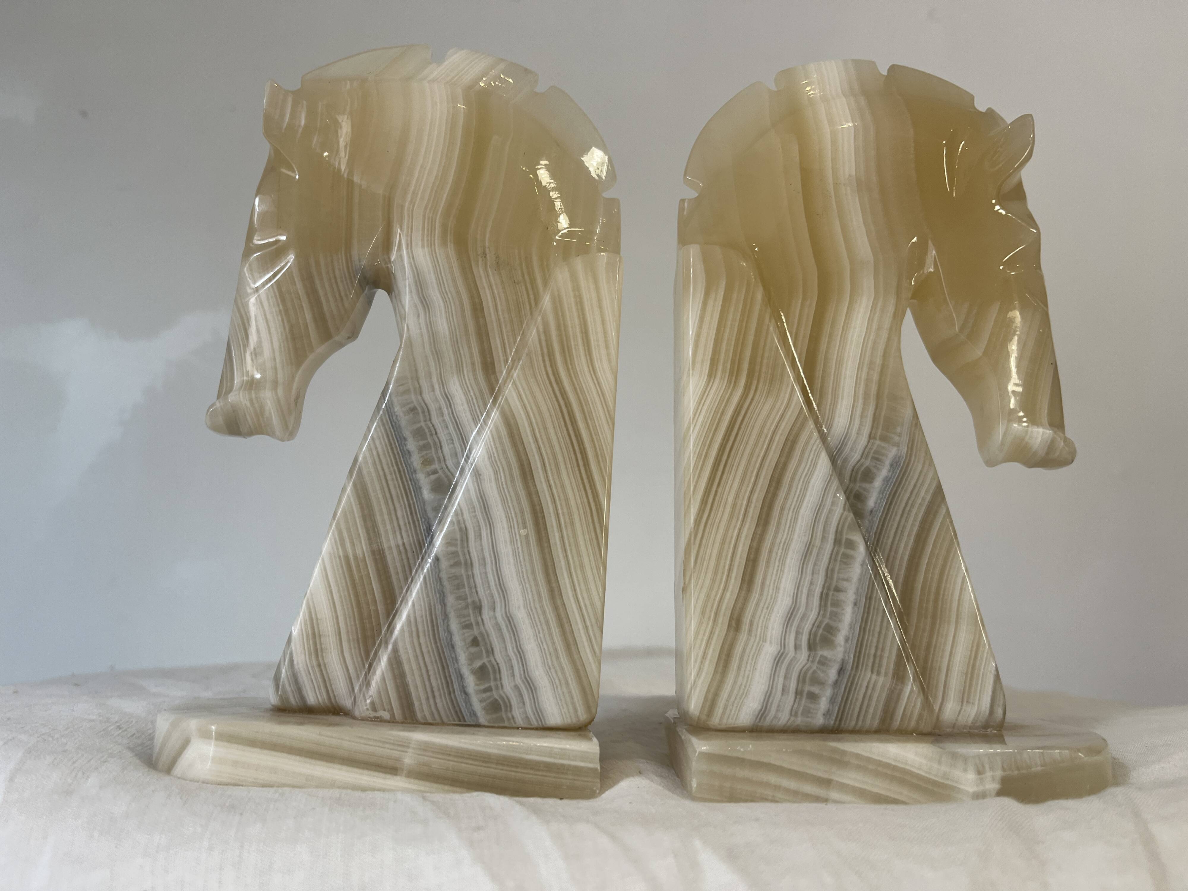 paire de serres livres tête de cheval 1970