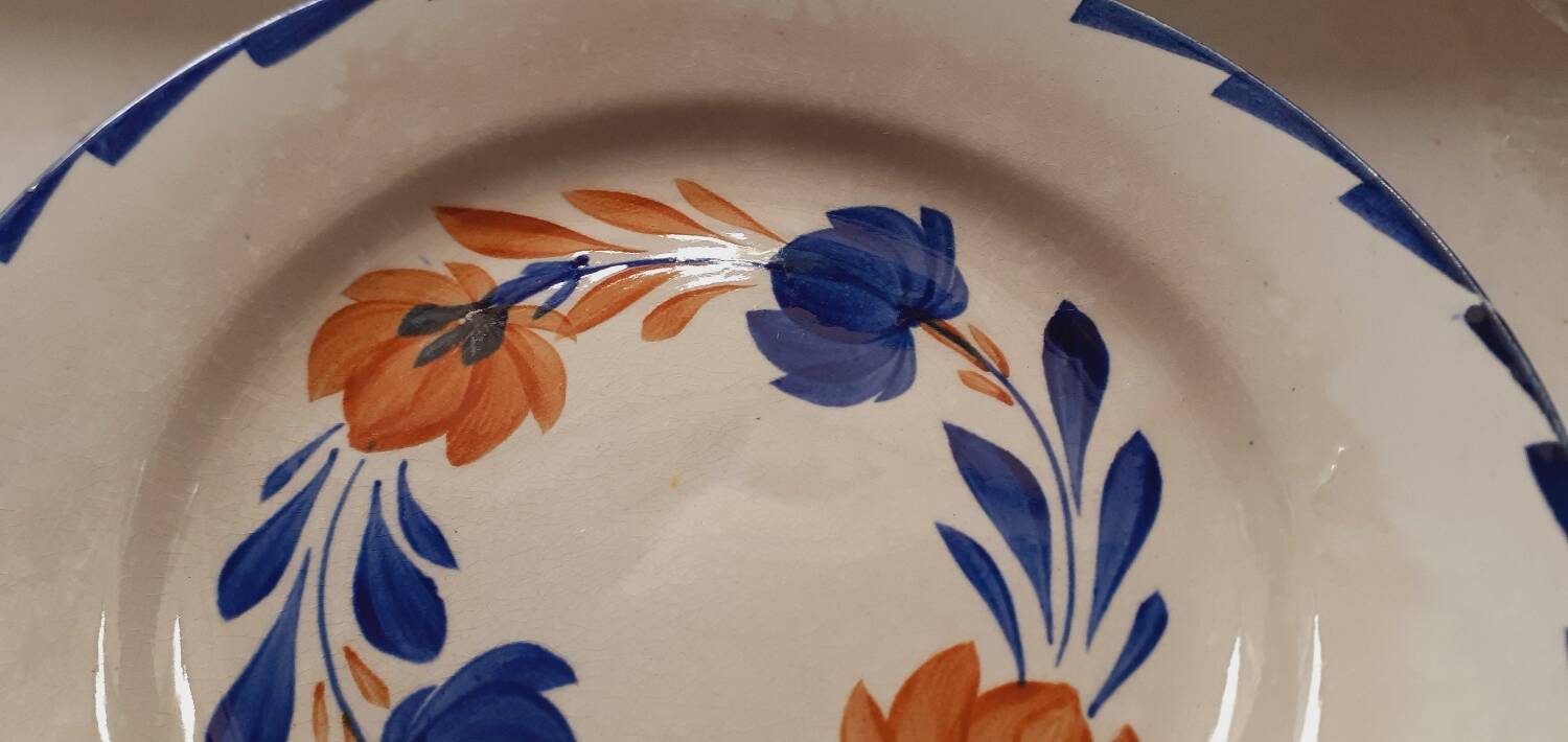 8 dessert plates from the Moulin des Loups factory around 1930