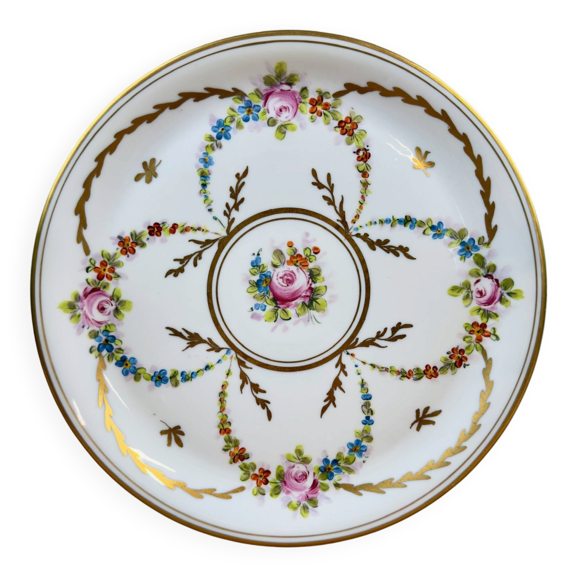 Plat ancien en porcelaine – décor floral doré – avec coffret