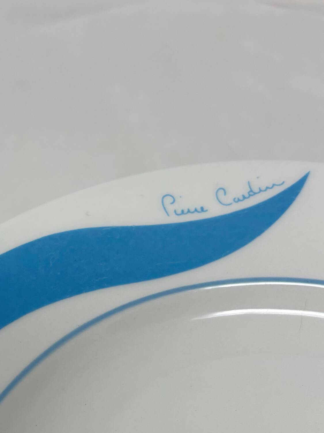 6 Pierre Cardin dessert plates