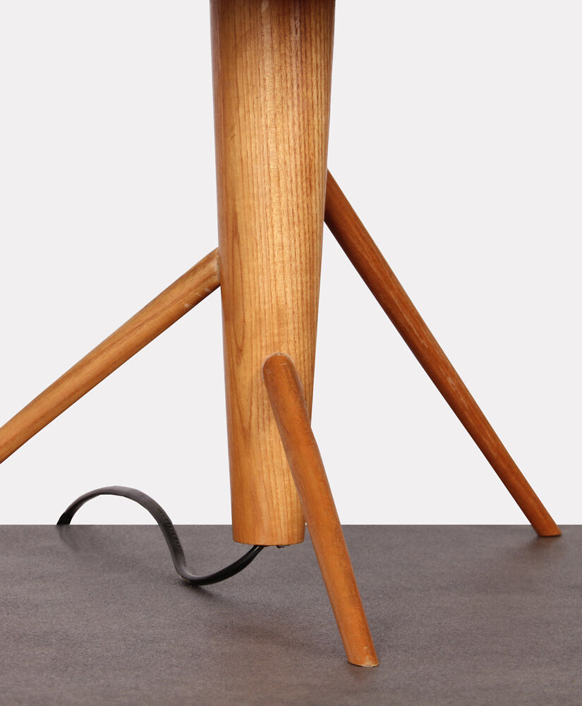 Lampe à poser en bois fabrication tchèque datant des années 1960