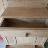 Entrance hall, renovated Art Deco coat rack