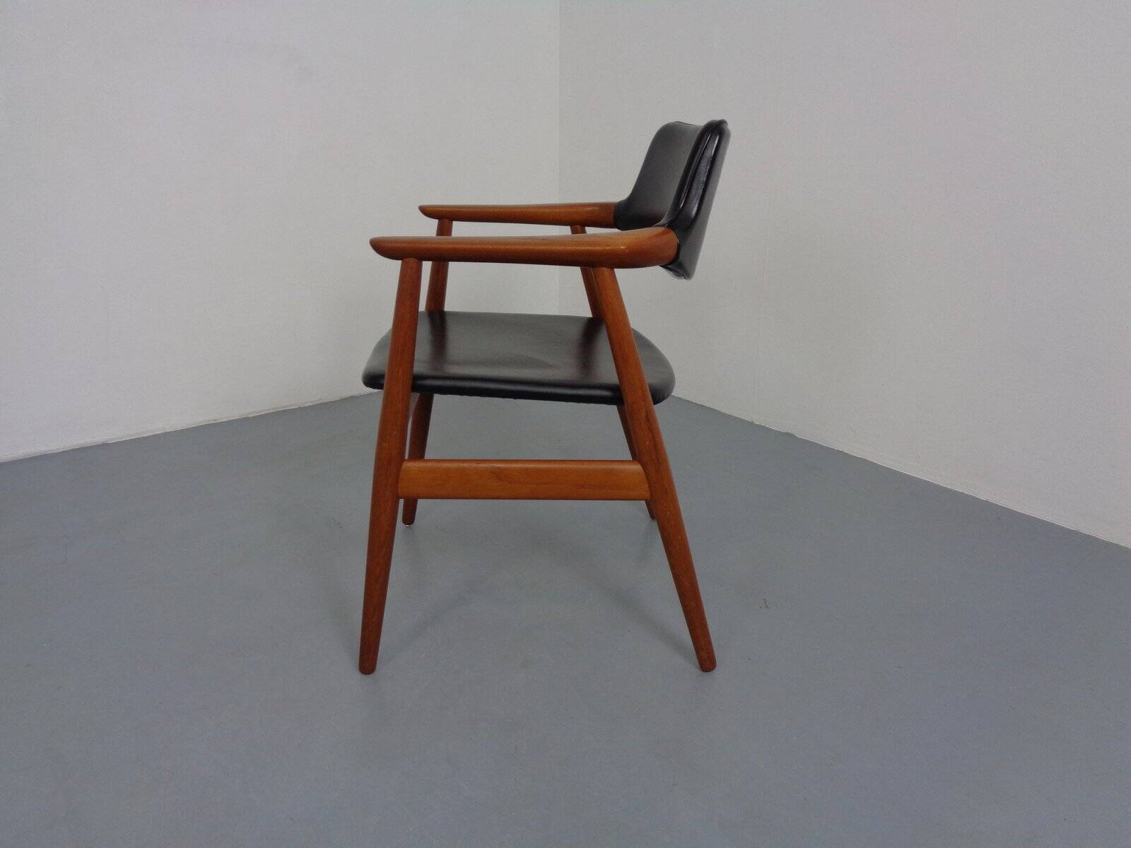 Danish Teak Gm11 Armchair by Svend Aage Eriksen of Glostrup, Denmark, 1960s