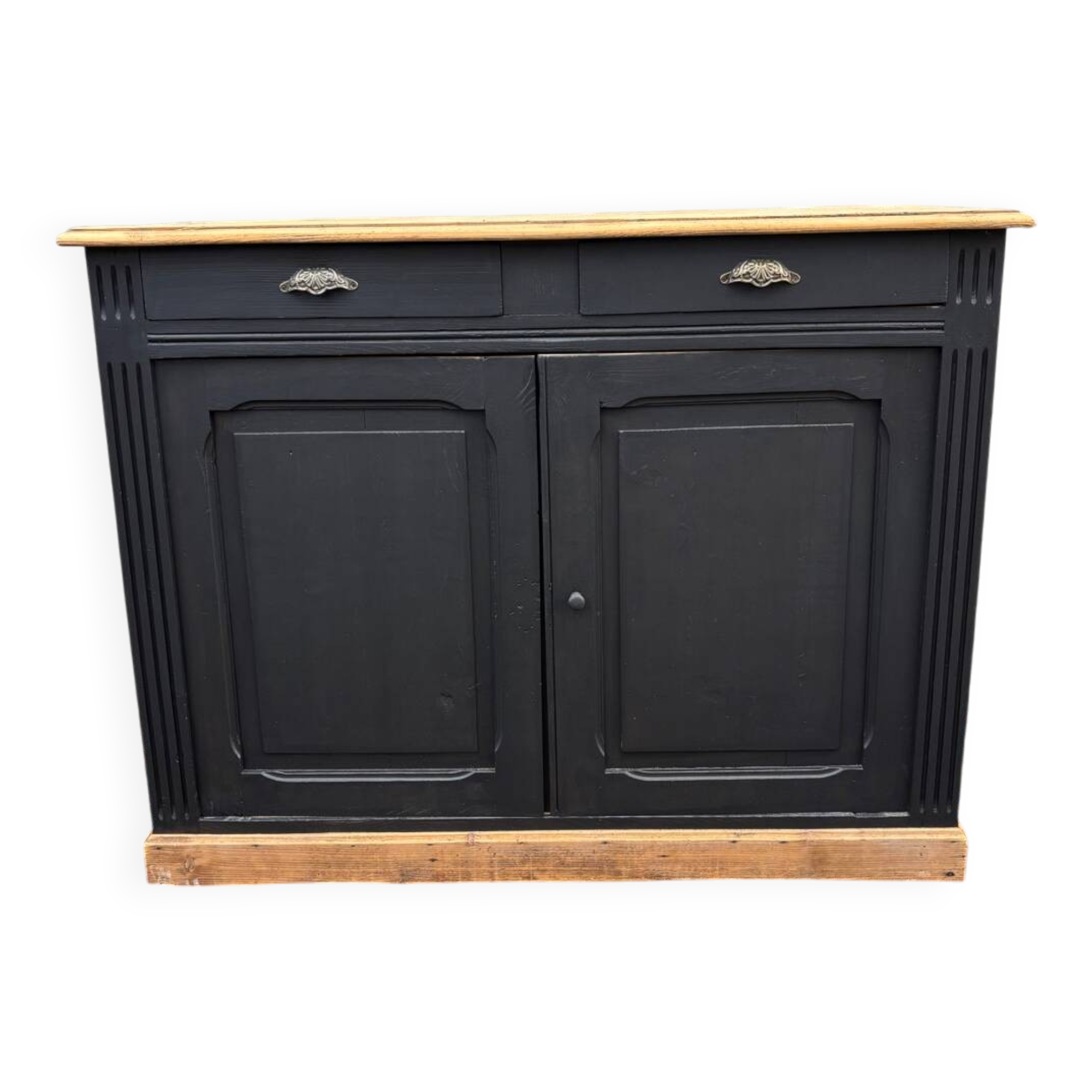 Buffet parisien noir