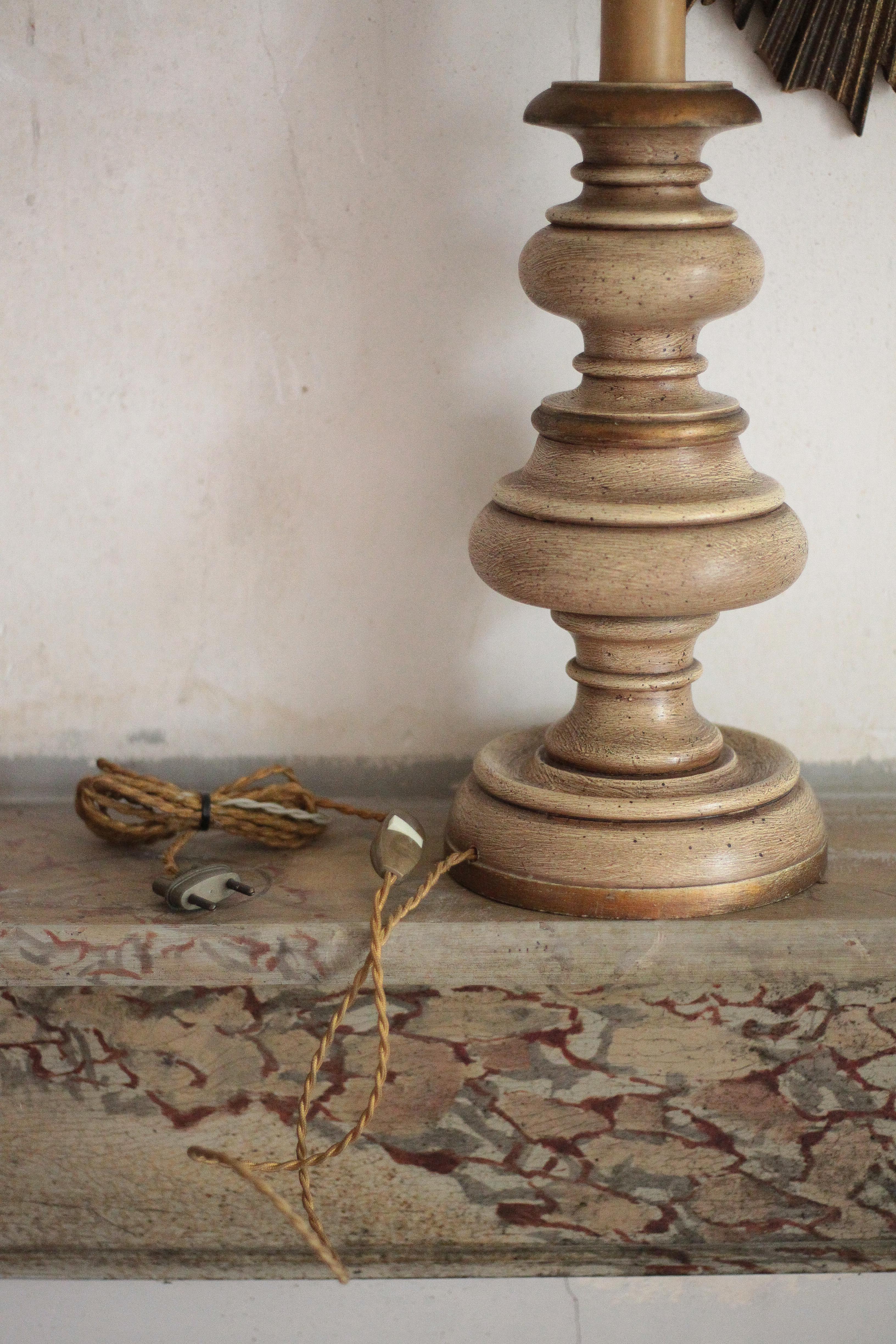 Vintage turned wood lamp, table lamp, lamp to place, Florentine lamp.