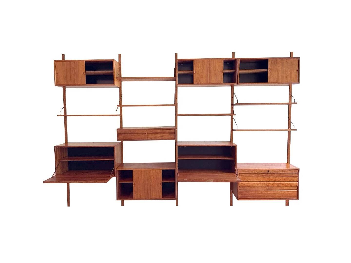 Poul Cadovius Royal System wall system