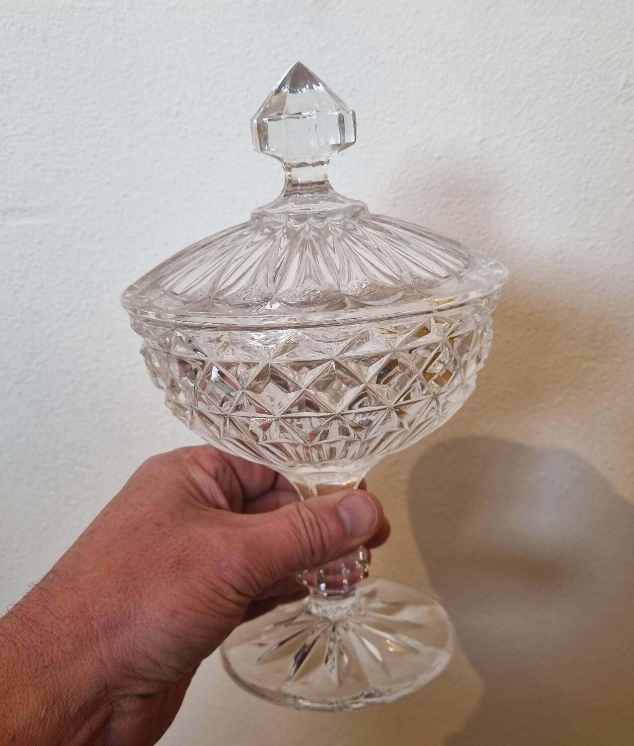 Crystal bonbonnière from 1970