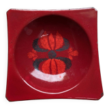 Vintage ashtray in enamelled sheet metal in red tones with floral decor from the 60s
