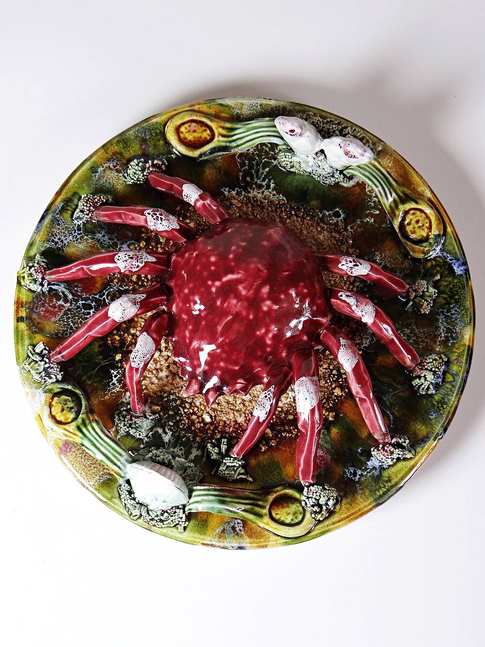 Vintage trompe-l'œil crab barbotine plate Caldas da Rainha Portugal
