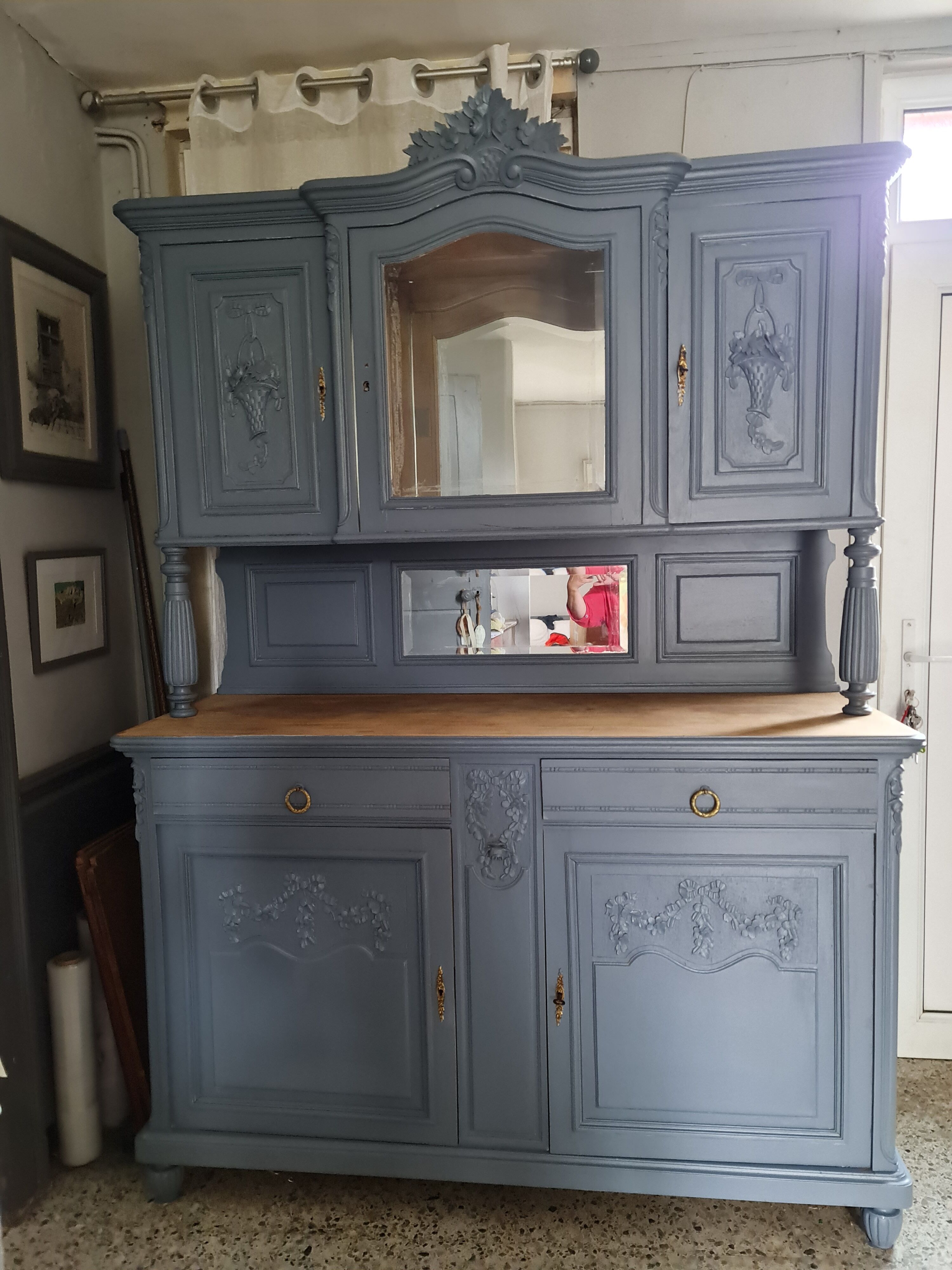 Side board in solid oak
