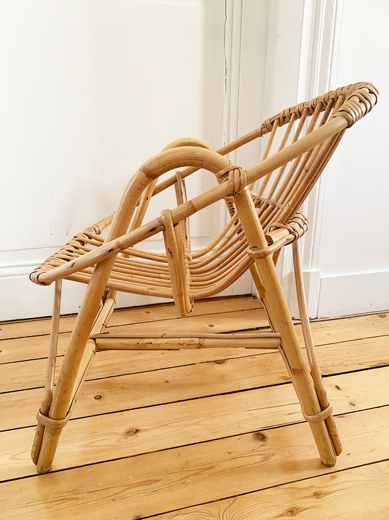 Child chair in rattan