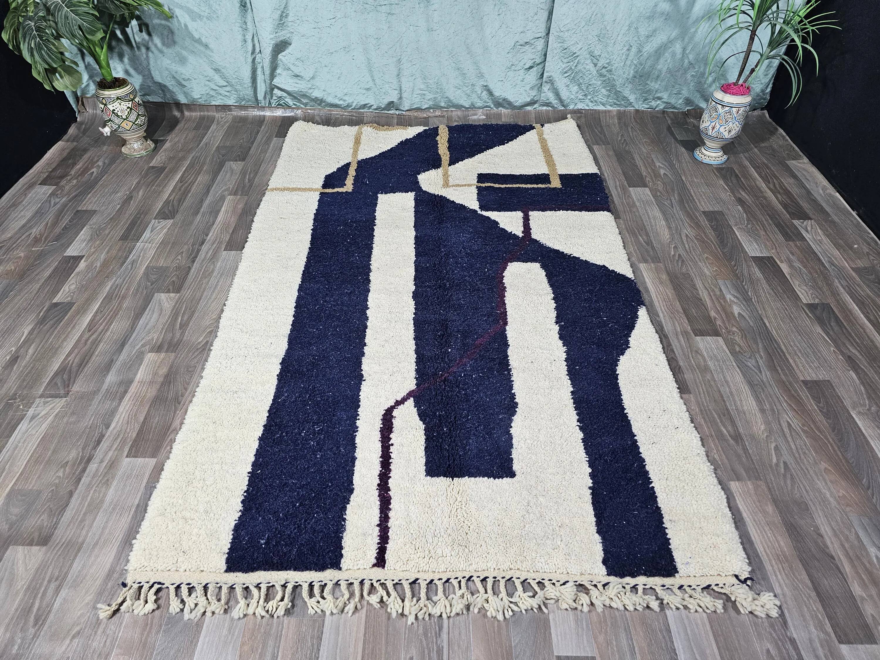 Authentic Moroccan wool rug handwoven, 250x150 cm.