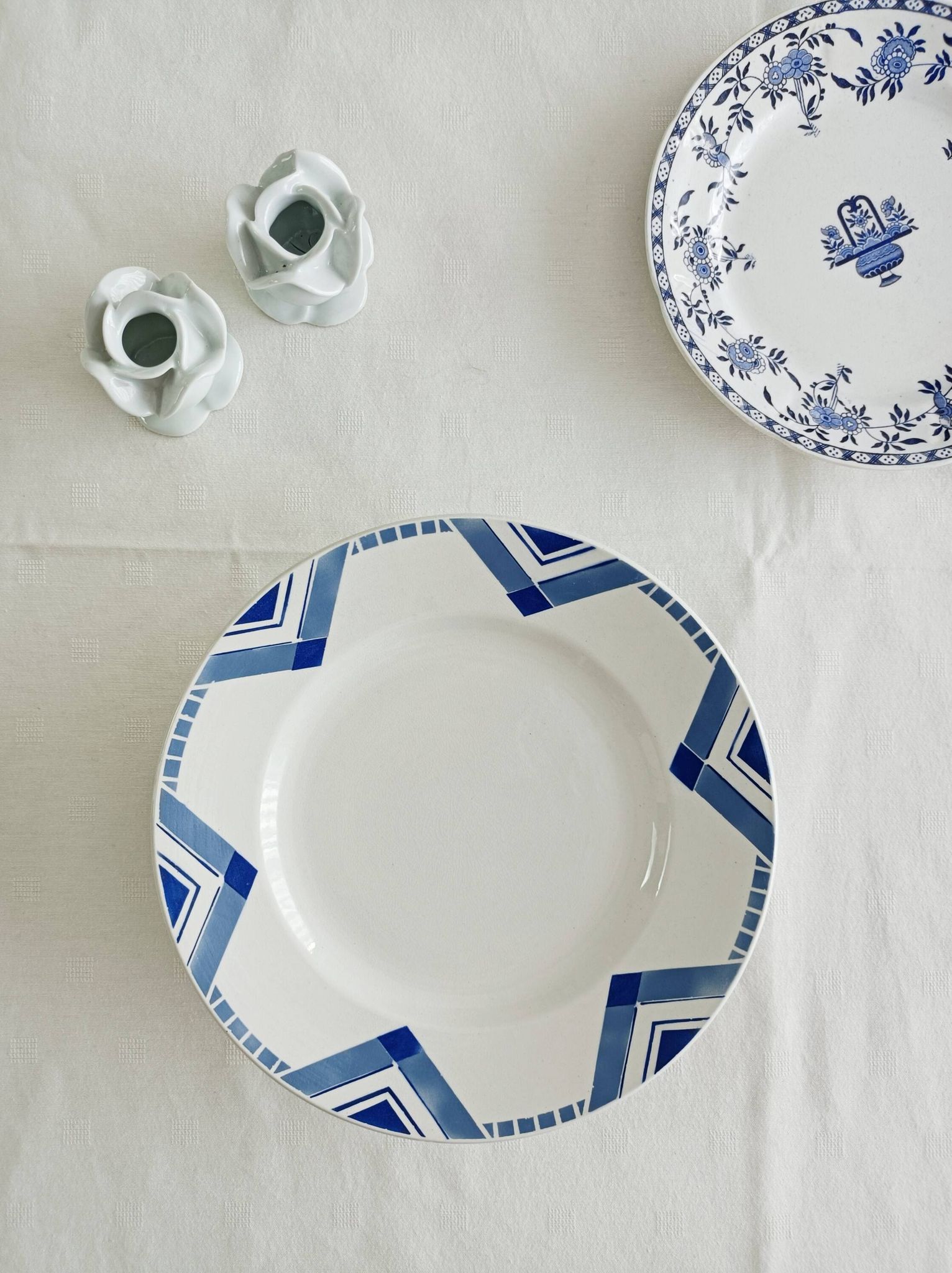 Mounted plate, compote dish Moulin des loups Pax