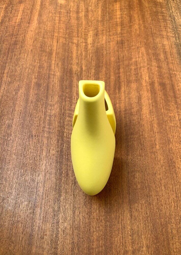 Set of 2 minimalist postmodern Italian vases by Bel Mondo, 1980s.