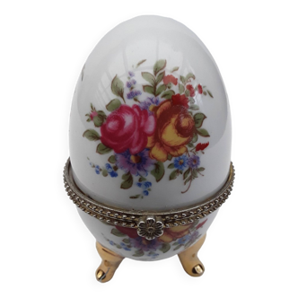 Porcelain egg