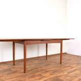 Mid-century Danish teak extendable dining table, 1960s.