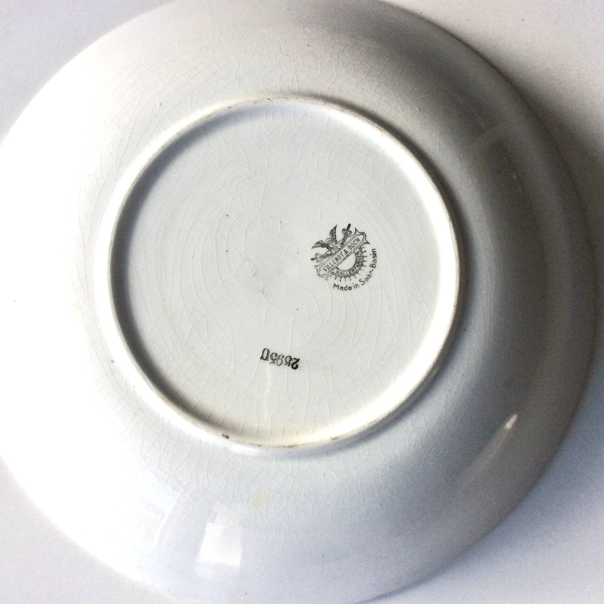 Grand plat à fruits VILLEROY et BOCH. Années 30